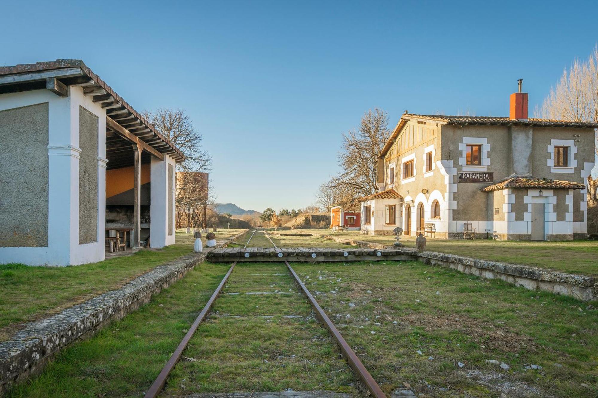 La Estacion De Rabanera Guest House Rabanera del Pinar Bagian luar foto